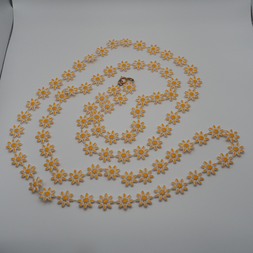 Vintage Daisy Necklace Yellow White Flower Plastic Bead Rope 60" Long Retro Boho